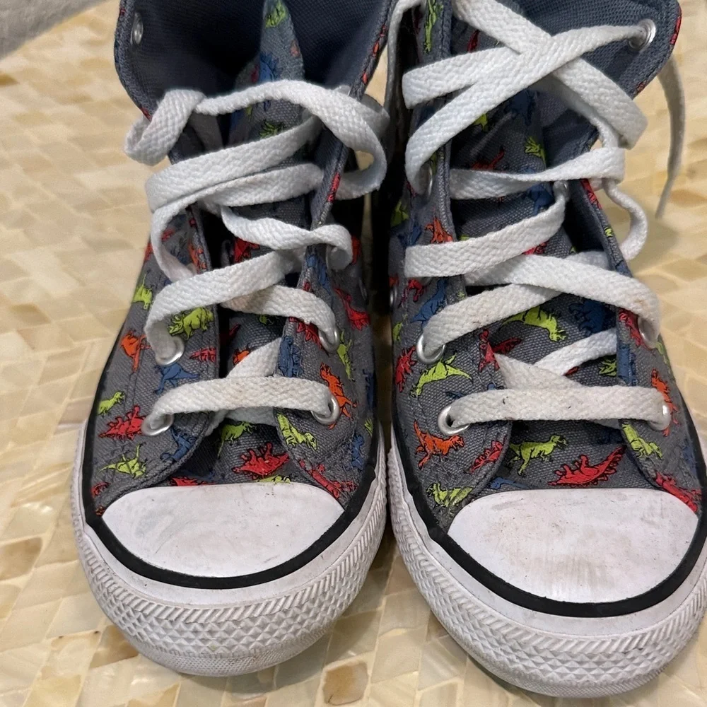 Converse Dinoverse Kids High-Tops - Gray with Colorful Dinosaurs size 1Y